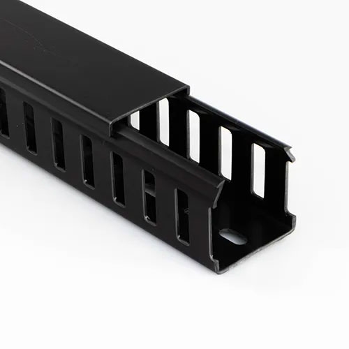 BETADCUT BLACK C/SLOT 50W 50H TRUNKING