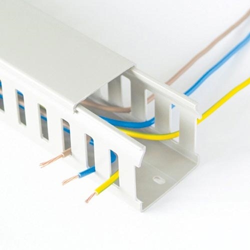 BETADUCT HALOGEN FREE GREY CLOSED SLOT 25X75